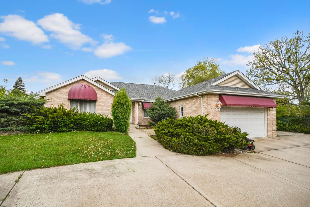 14650 Lamon Avenue, Midlothian, IL 60445