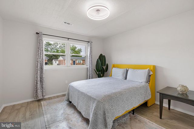 20 OPUS DR, Newark, DE 19702