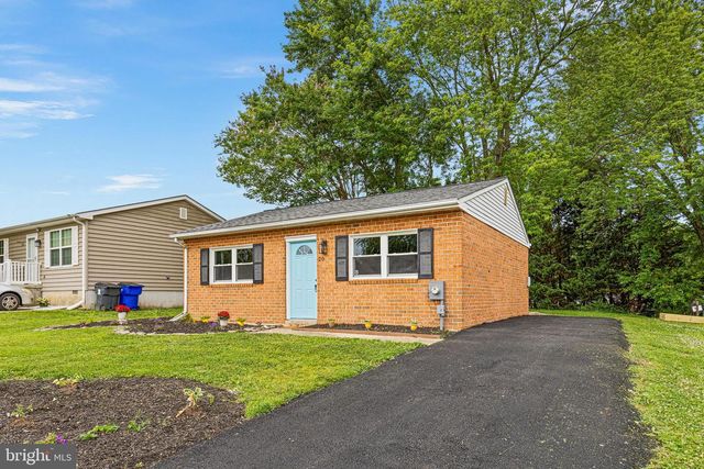 20 OPUS DR, Newark, DE 19702