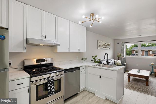 20 OPUS DR, Newark, DE 19702