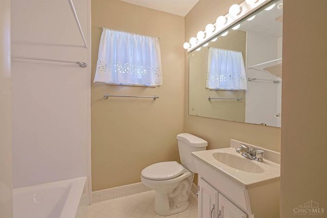 4119 Stonecreek Way, Sharonville, OH 45241