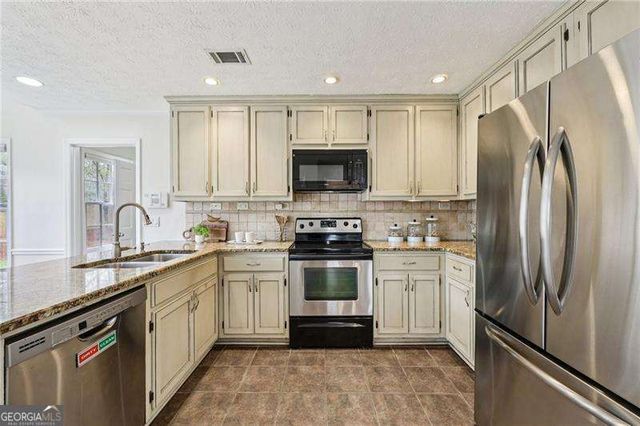 2833 Scottish Mill Way, Marietta, GA 30068