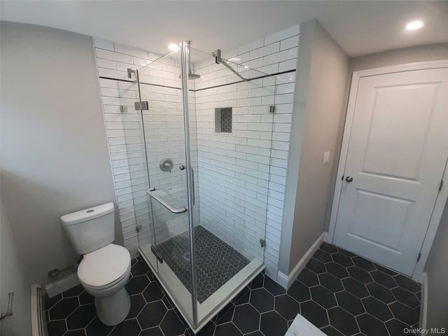 38 Pine Woods Road, Hyde Park, NY 12538