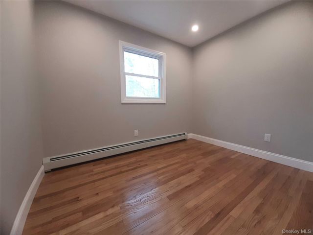 38 Pine Woods Road, Hyde Park, NY 12538