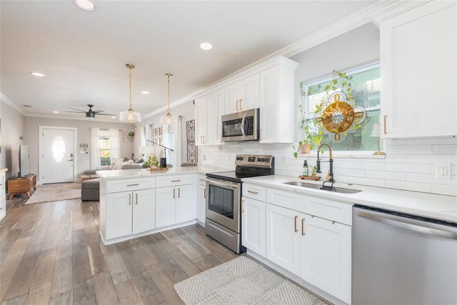 1015 E CRAWFORD STREET, Tampa, FL 33604