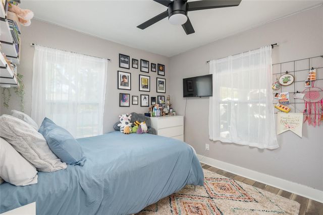 1015 E CRAWFORD STREET, Tampa, FL 33604