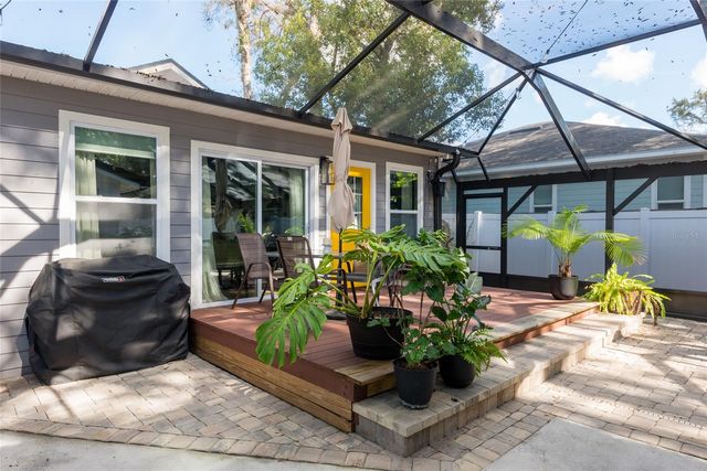 1015 E CRAWFORD STREET, Tampa, FL 33604