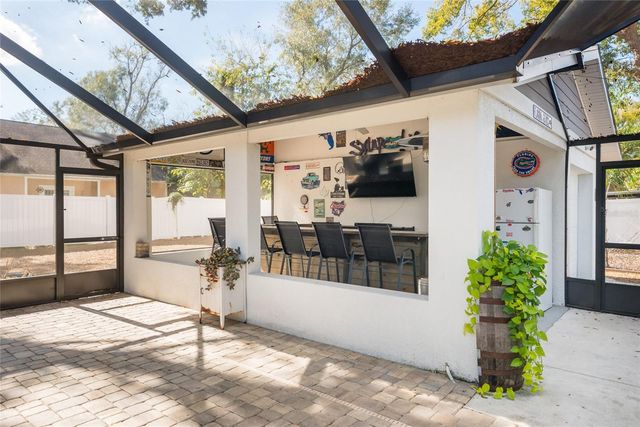 1015 E CRAWFORD STREET, Tampa, FL 33604