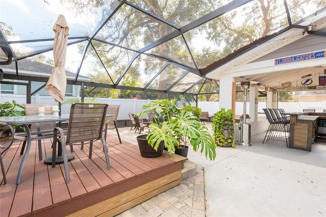 1015 E CRAWFORD STREET, Tampa, FL 33604