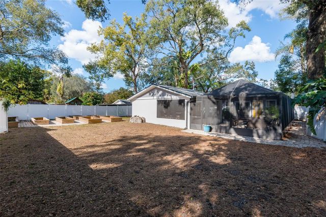 1015 E CRAWFORD STREET, Tampa, FL 33604