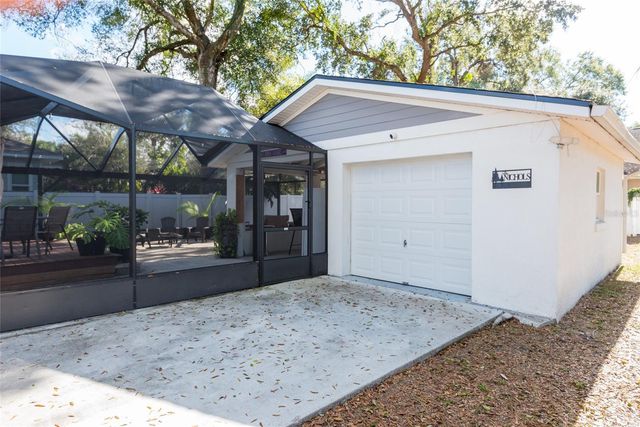 1015 E CRAWFORD STREET, Tampa, FL 33604