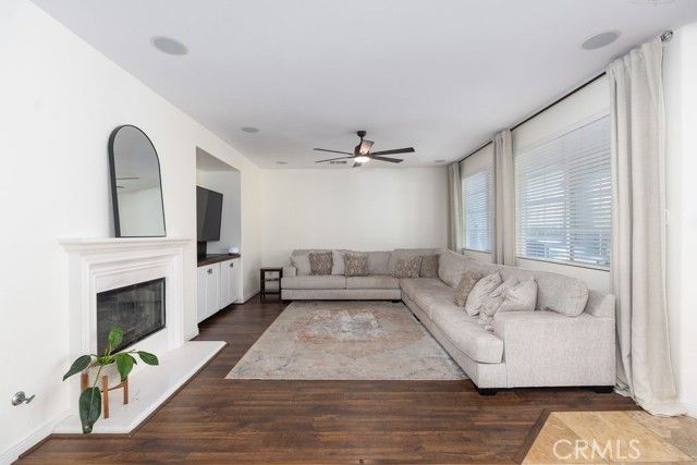 63 Volta Del Tintori, Lake Elsinore, CA 92532