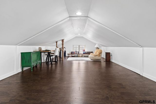 5010 Lafayette Avenue, Omaha, NE 68132