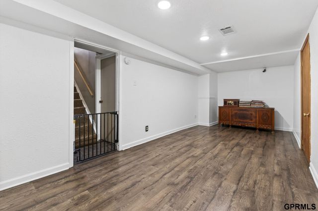 5010 Lafayette Avenue, Omaha, NE 68132