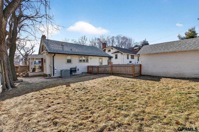 5010 Lafayette Avenue, Omaha, NE 68132