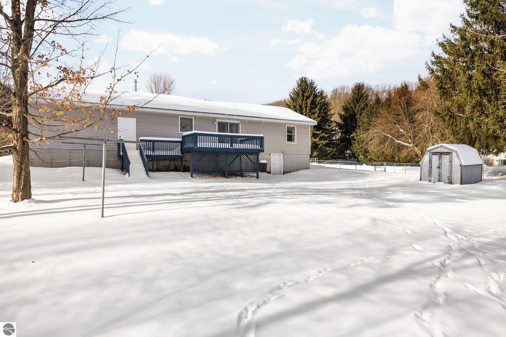Image 31 of property listing at 13781 Bayview Drive, Traverse City, MI 49684