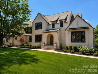 2518 Danbury Street, Charlotte, NC 28211