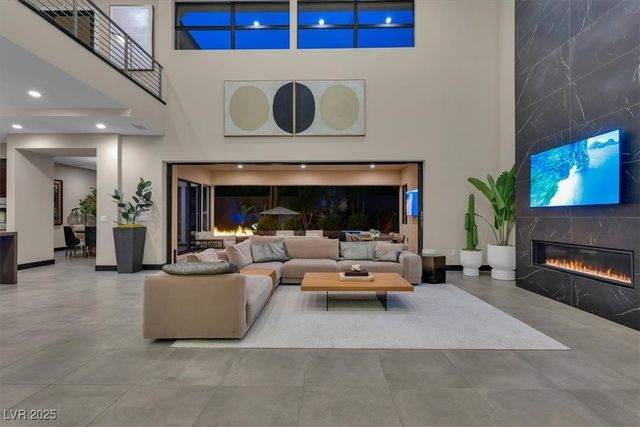 53 Garibaldi Way, Henderson, NV 89011