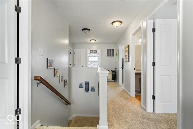8198 Kilborn Way, Avon, IN 46123
