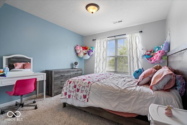 8198 Kilborn Way, Avon, IN 46123