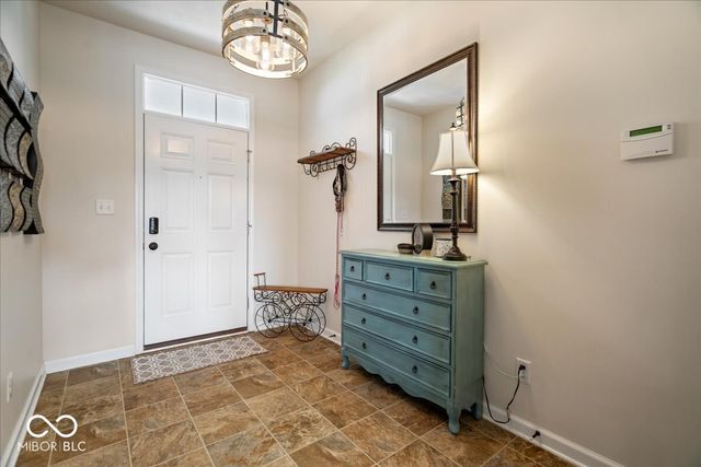 8198 Kilborn Way, Avon, IN 46123