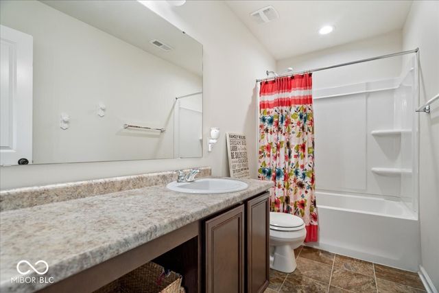 8198 Kilborn Way, Avon, IN 46123