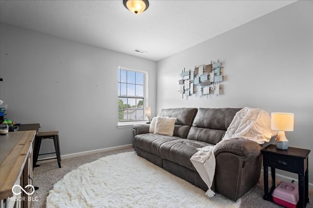 8198 Kilborn Way, Avon, IN 46123