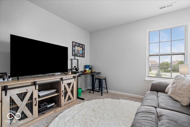 8198 Kilborn Way, Avon, IN 46123