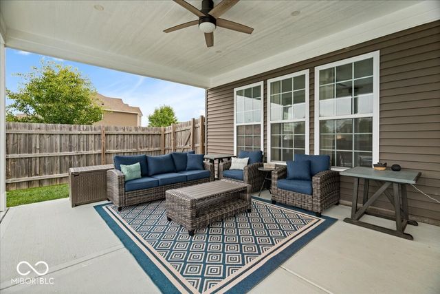 8198 Kilborn Way, Avon, IN 46123