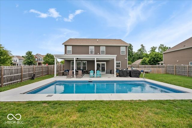 8198 Kilborn Way, Avon, IN 46123