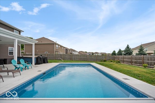 8198 Kilborn Way, Avon, IN 46123