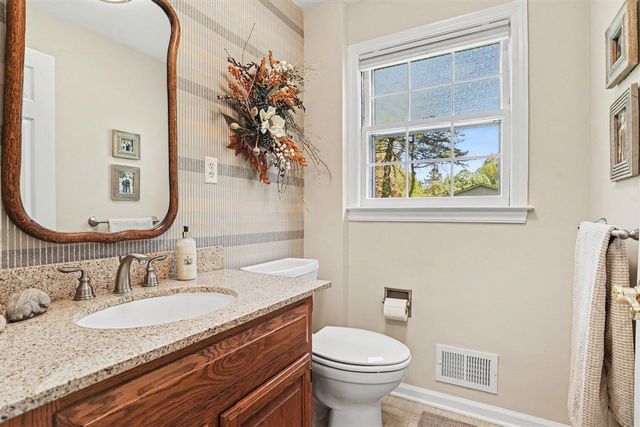 1029 Dobbin Drive, Kalamazoo, MI 49006