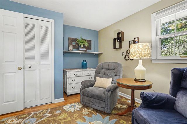 1029 Dobbin Drive, Kalamazoo, MI 49006