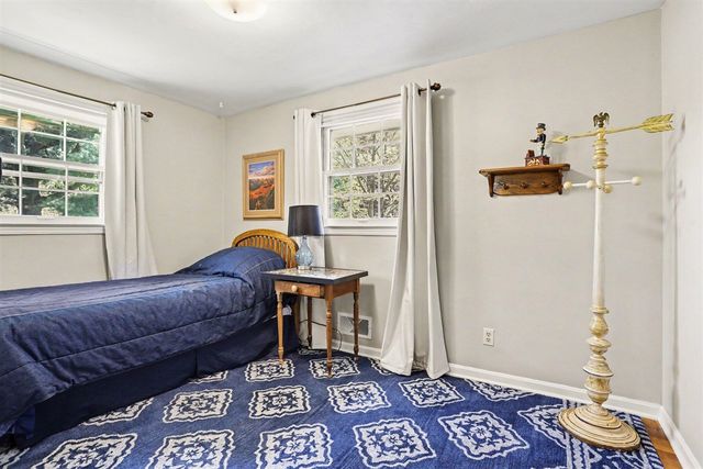 1029 Dobbin Drive, Kalamazoo, MI 49006