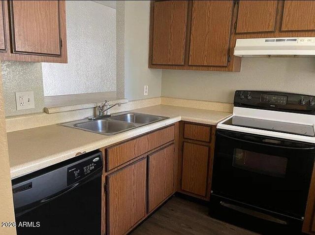 2838 E LE MARCHE Avenue, Phoenix, AZ 85032