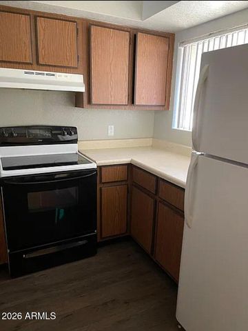 2838 E LE MARCHE Avenue, Phoenix, AZ 85032