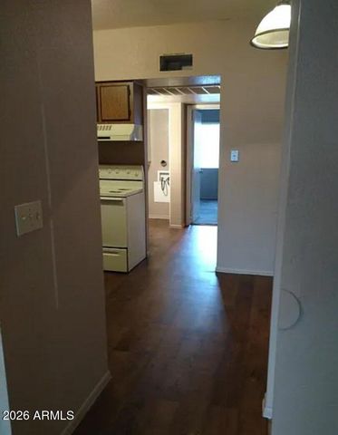 2838 E LE MARCHE Avenue, Phoenix, AZ 85032