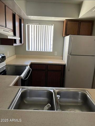 2838 E LE MARCHE Avenue, Phoenix, AZ 85032