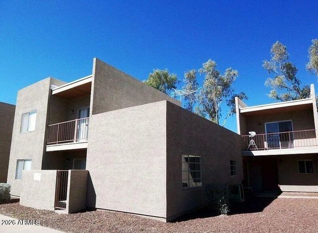 2838 E LE MARCHE Avenue, Phoenix, AZ 85032