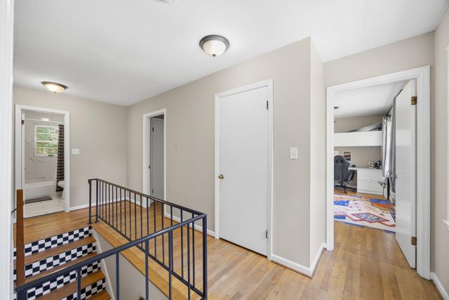 1311 Brockton Drive, Signal Mountain, TN 37377