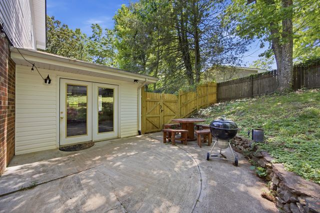 1311 Brockton Drive, Signal Mountain, TN 37377