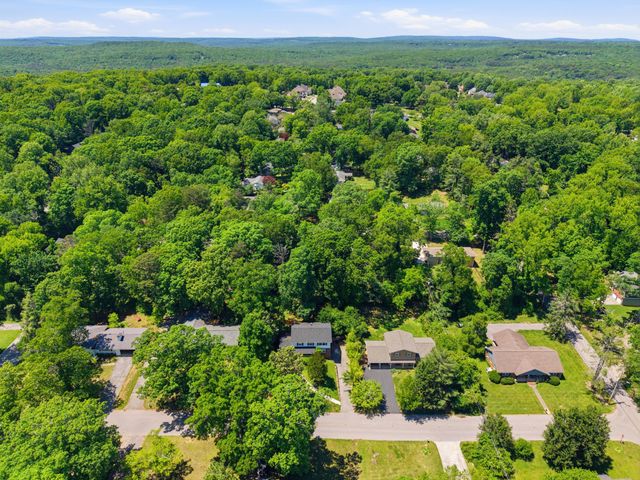 1311 Brockton Drive, Signal Mountain, TN 37377