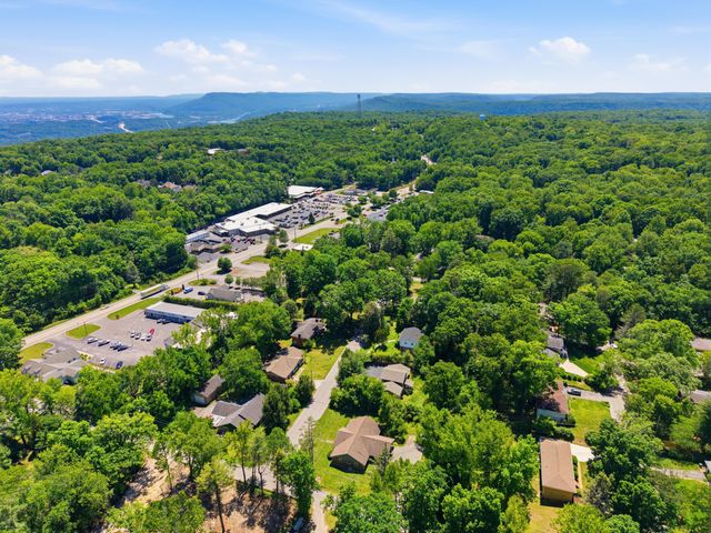 1311 Brockton Drive, Signal Mountain, TN 37377