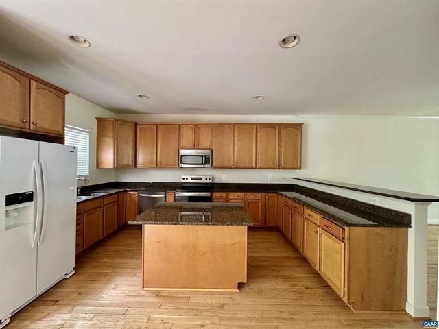 2140 SARANAC CT, Charlottesville, VA 22911