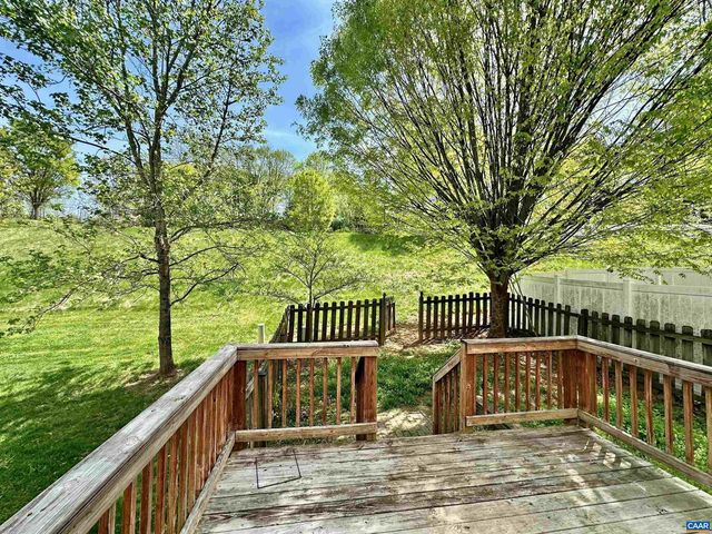 2140 SARANAC CT, Charlottesville, VA 22911