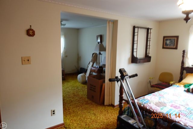 28413 RUEHLE Street, St Clair Shores, MI 48081