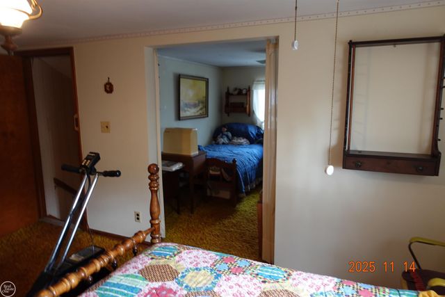 28413 RUEHLE Street, St Clair Shores, MI 48081