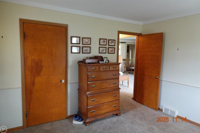 28413 RUEHLE Street, St Clair Shores, MI 48081