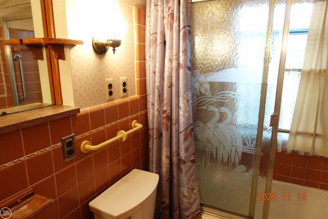 28413 RUEHLE Street, St Clair Shores, MI 48081