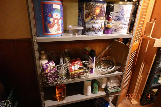 28413 RUEHLE Street, St Clair Shores, MI 48081